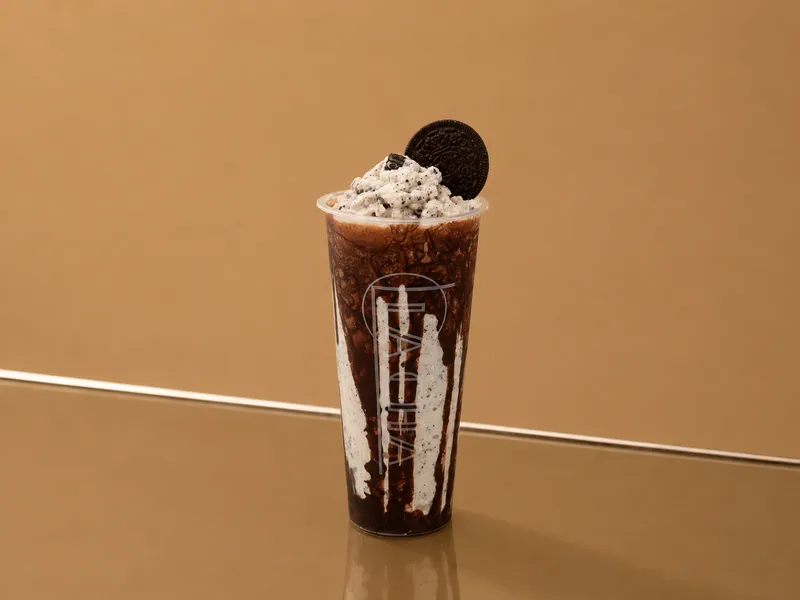Cracking Choco Cup